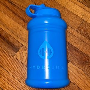 NWT! HydroJug Neon Collection Half Gallon, Electric Blue (Retired Color)